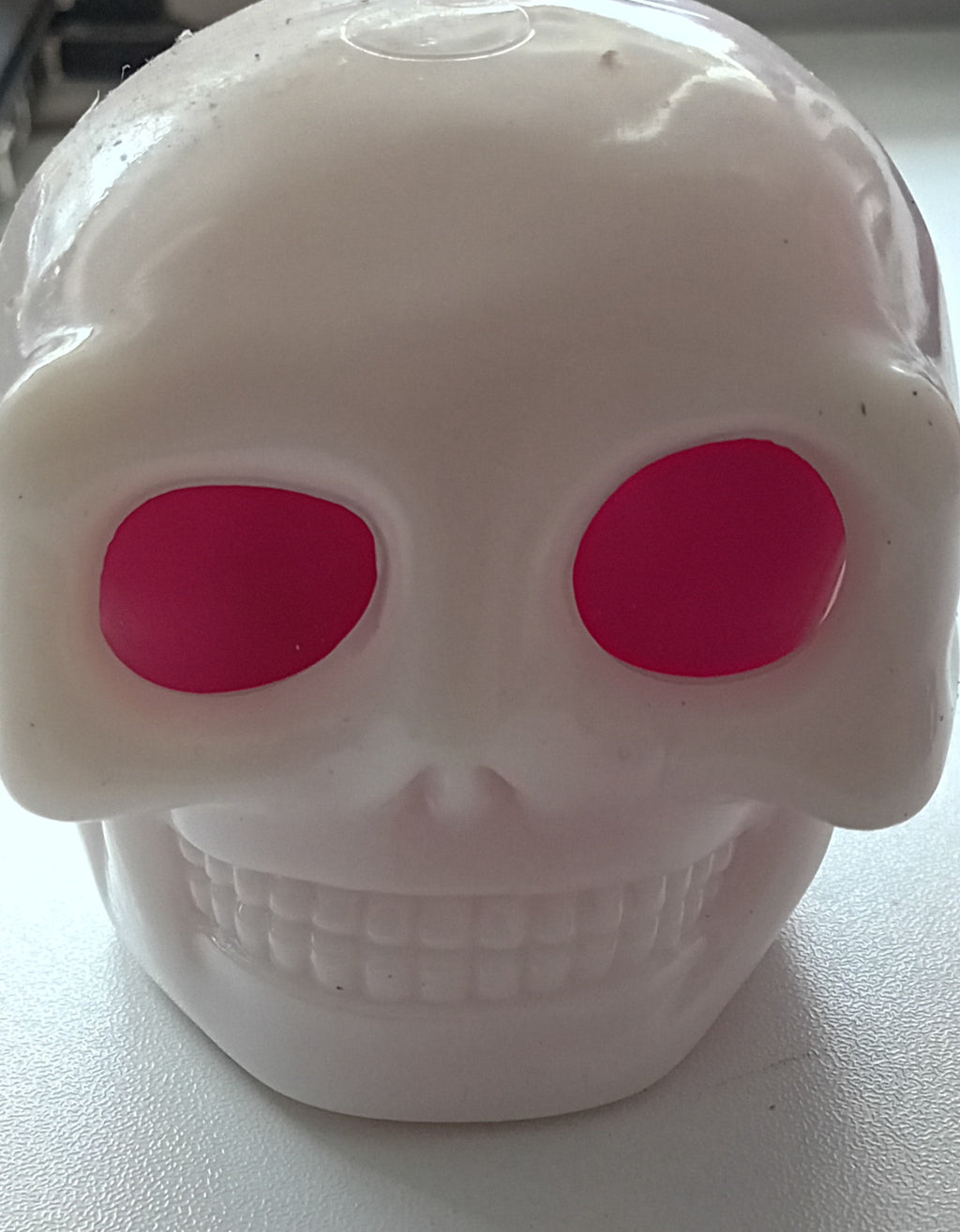Glow in the Dark Srunchems Squeezy Skull of Horror